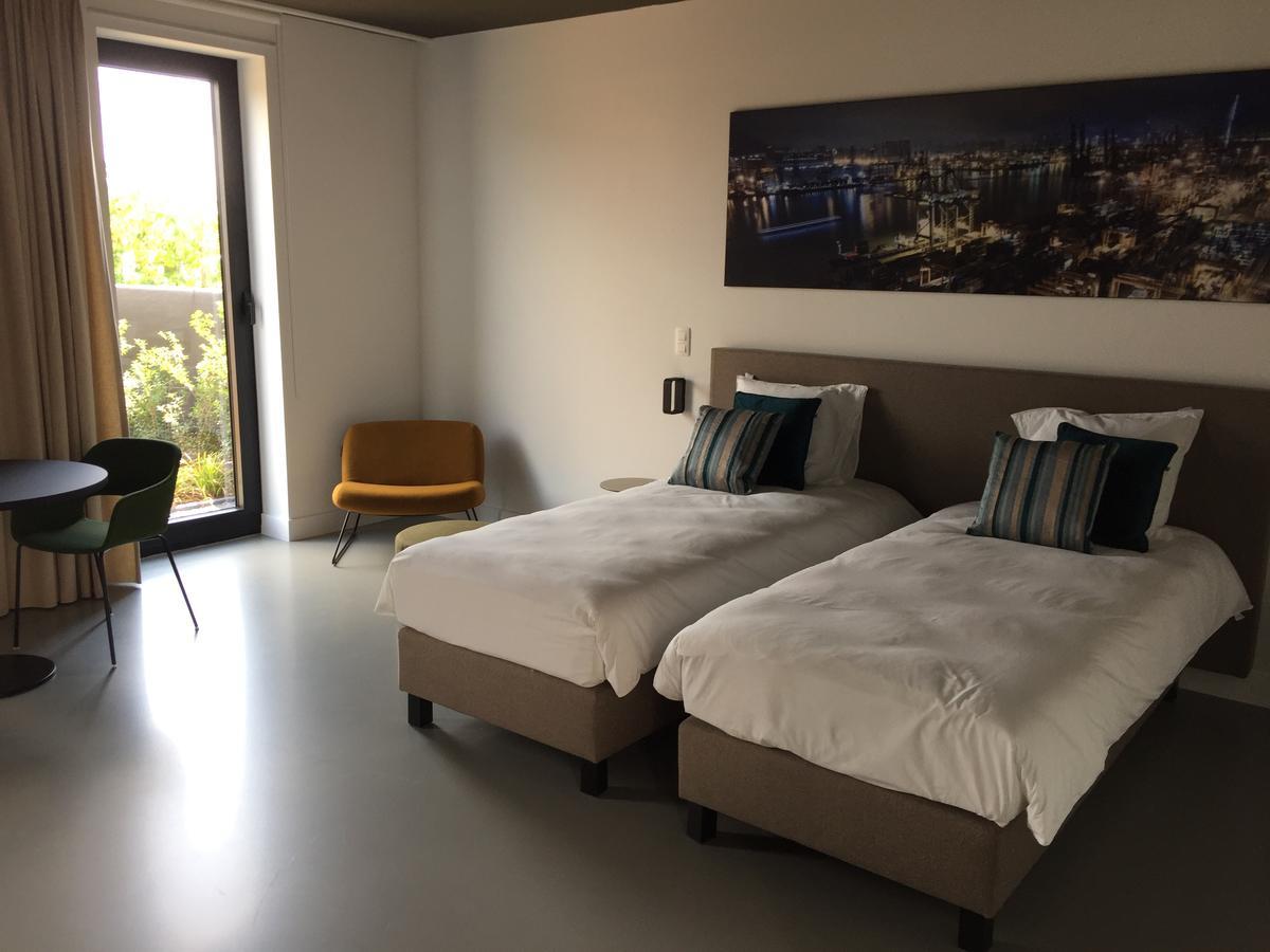 TRUST Hotel Beveren  Buitenkant foto